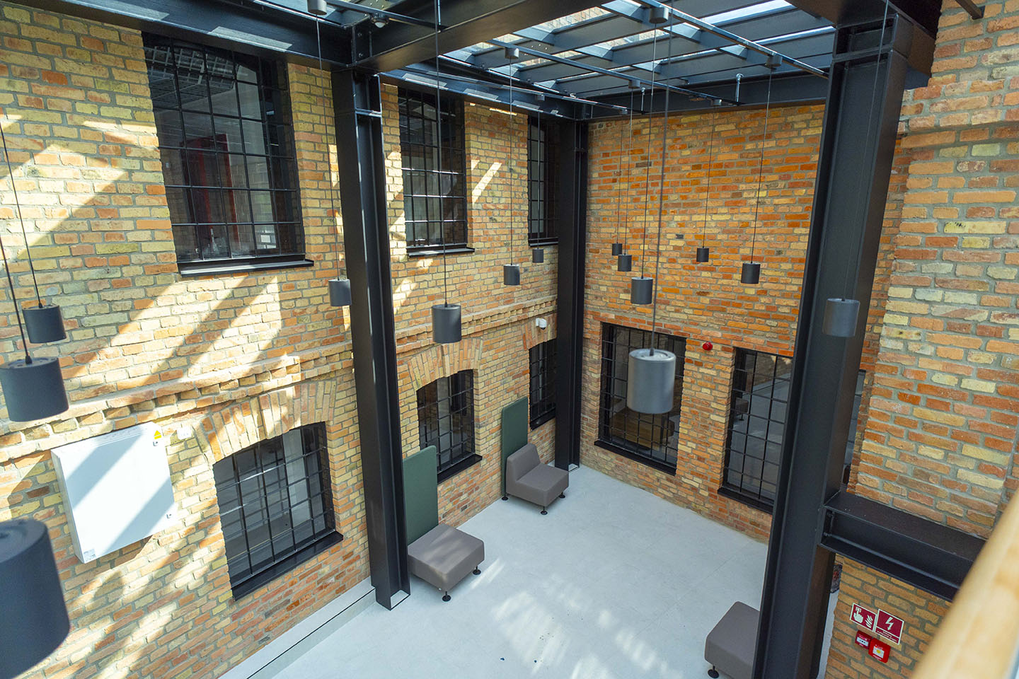 Ceglane atrium Młyna